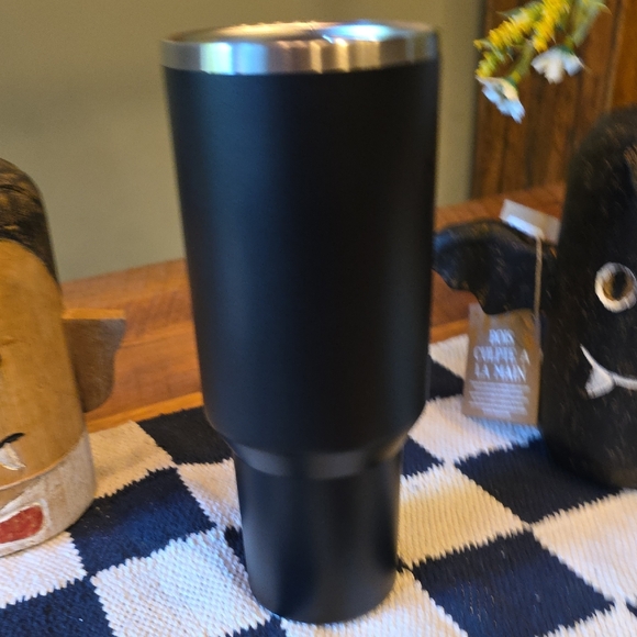 Stanley Matte Black Travel Mug with Handle - Picture 8 of 10